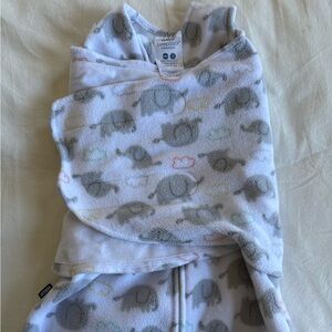 Halo Swaddle - 2 included! Size newborn